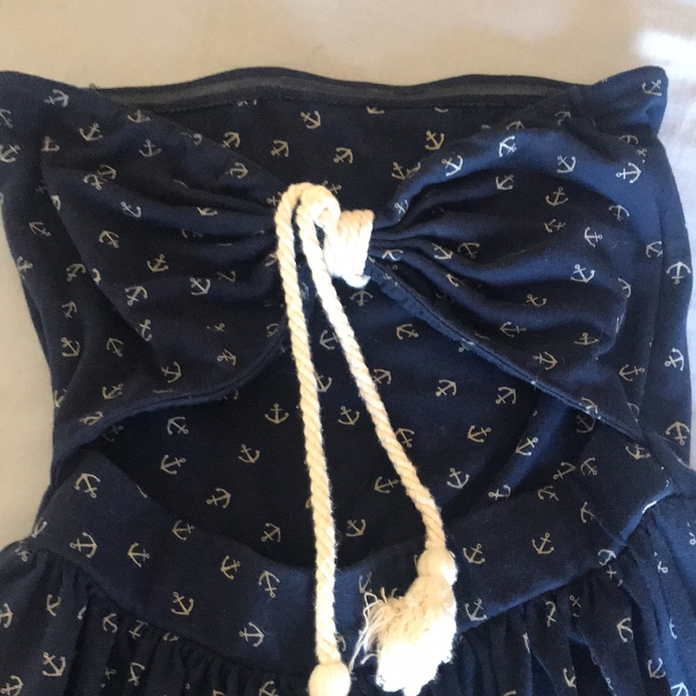 Dress - Picture 2 of 5